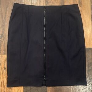 Akris Punto Navy Midi Skirt in size 12. Great condition! Front zip